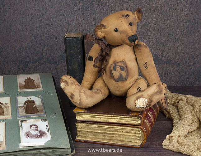 antique style teddy