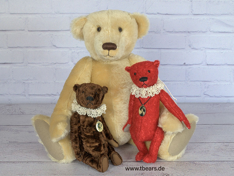 antique style teddy bears by Karin Jehle