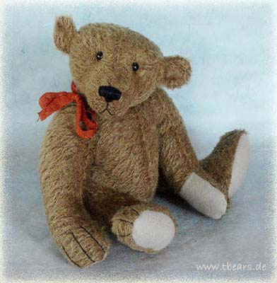 artist teddy bear by Karin Jehle